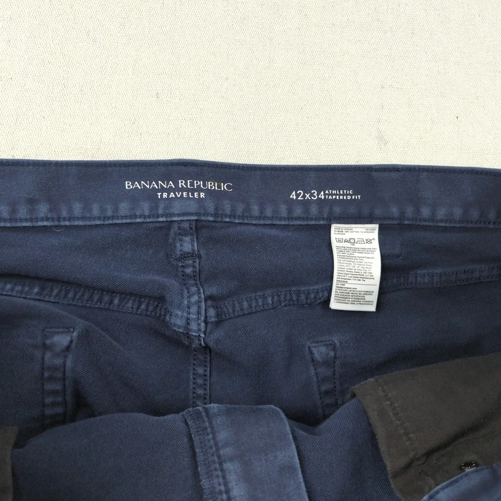 Banana Republic Jeans Mens 42x34 Blue Traveler Athletic Taper Casual Stretch